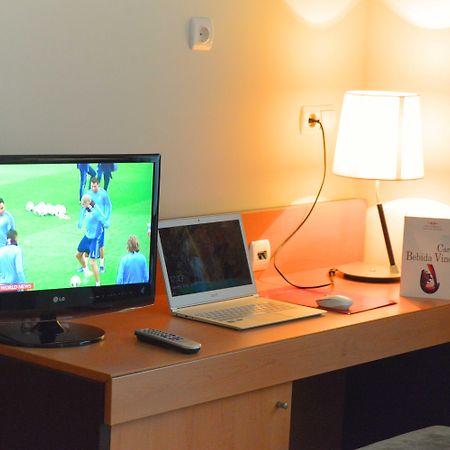 Fc Infantas De Leon Hotel Екстериор снимка