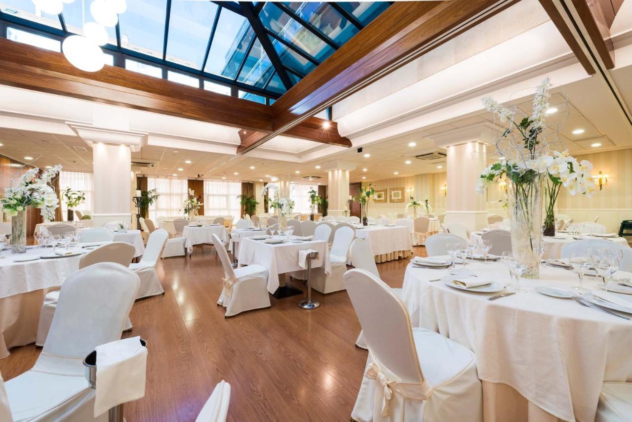 Fc Infantas De Leon Hotel Екстериор снимка
