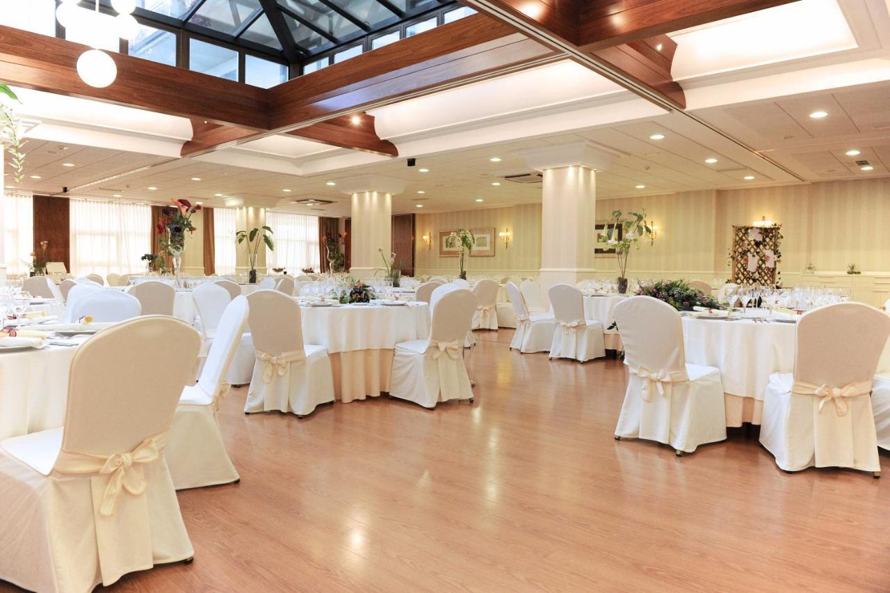 Fc Infantas De Leon Hotel Екстериор снимка