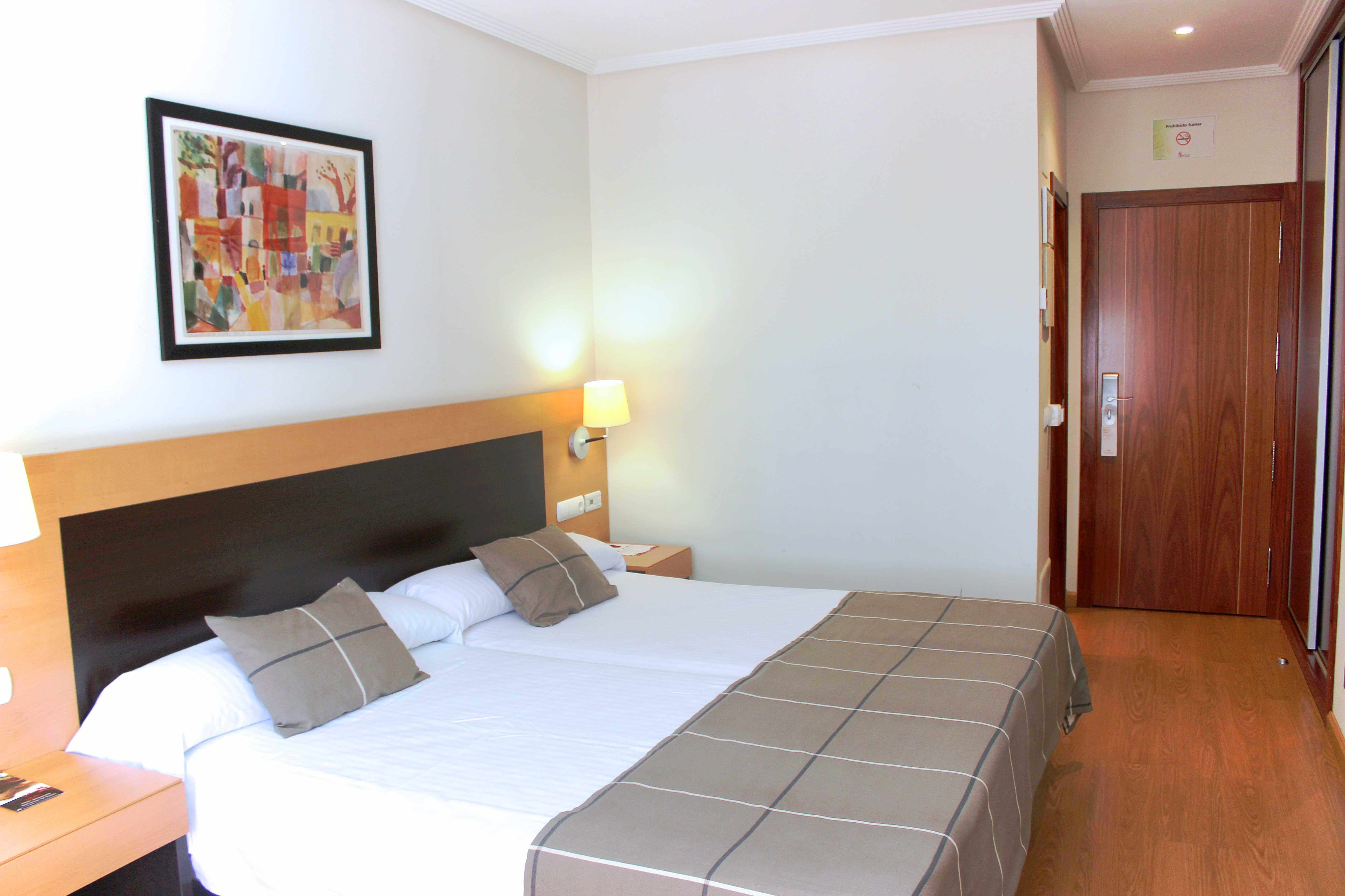 Fc Infantas De Leon Hotel Екстериор снимка