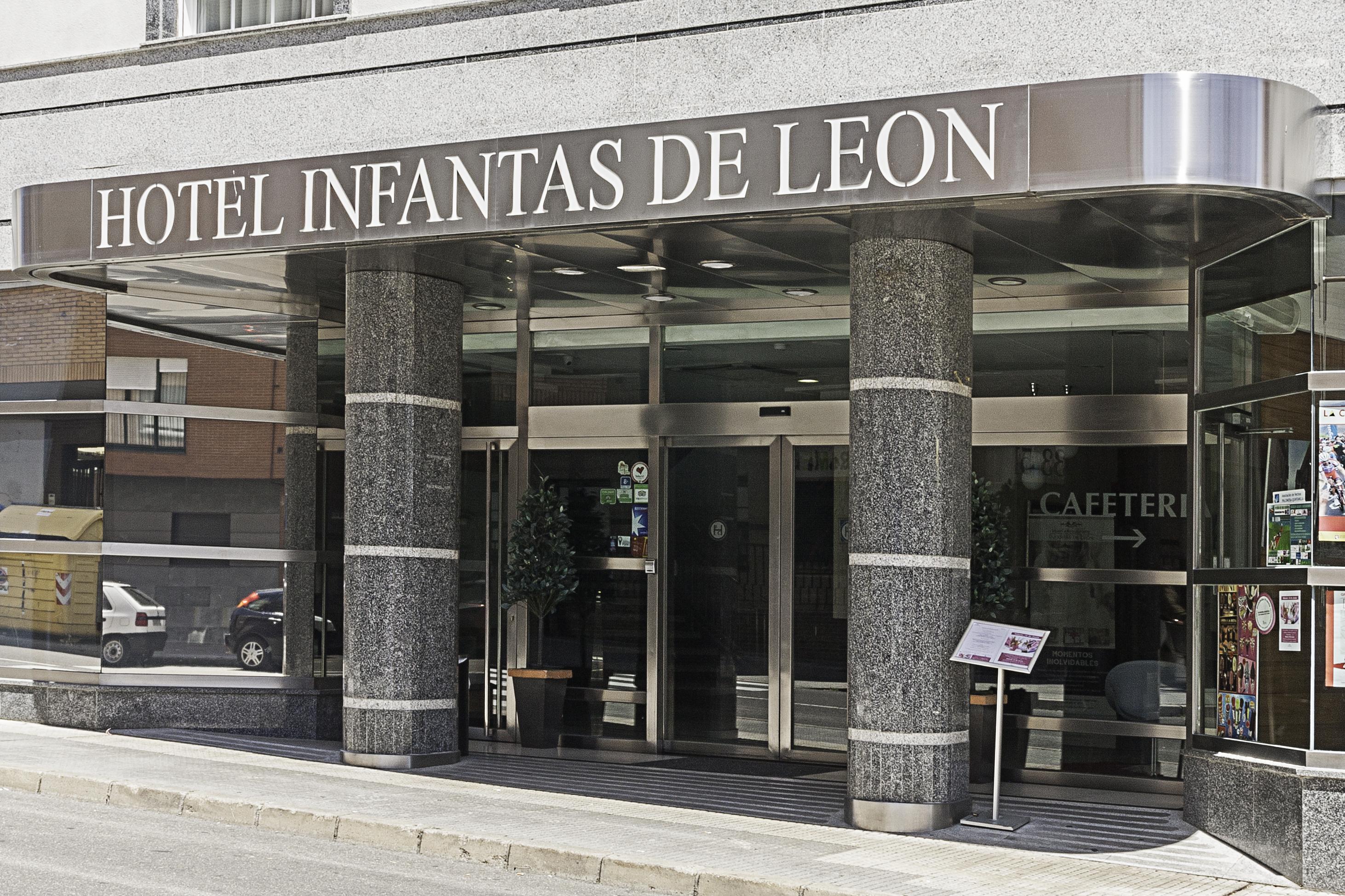 Fc Infantas De Leon Hotel Екстериор снимка