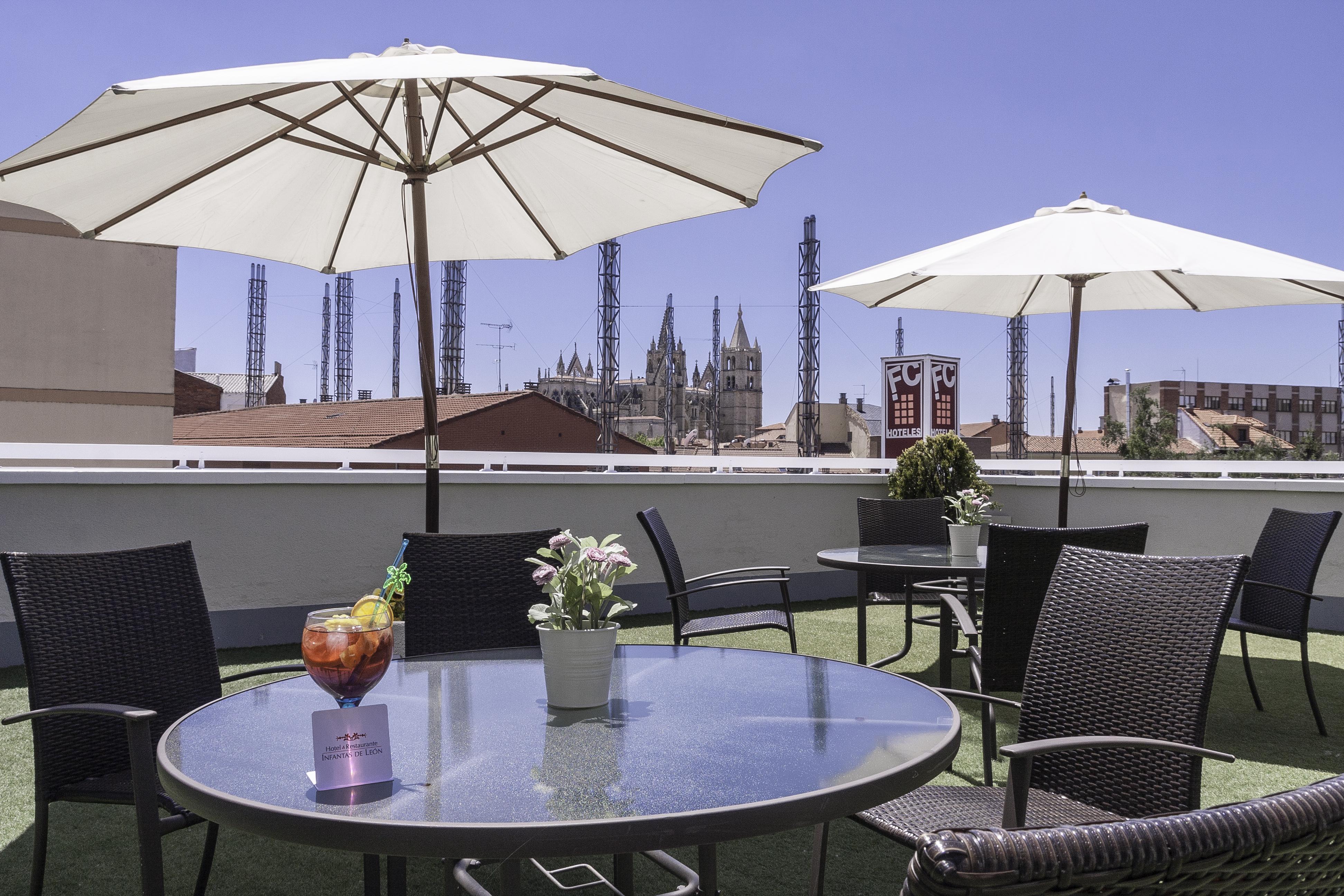 Fc Infantas De Leon Hotel Екстериор снимка